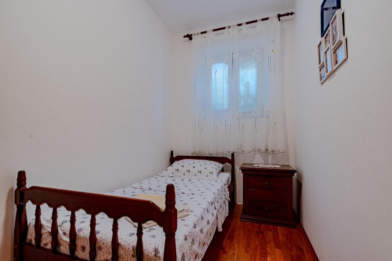 Apartment Ruzica Zrnovo Exterior foto